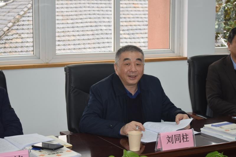 刘同柱到省医学情报研究所调研