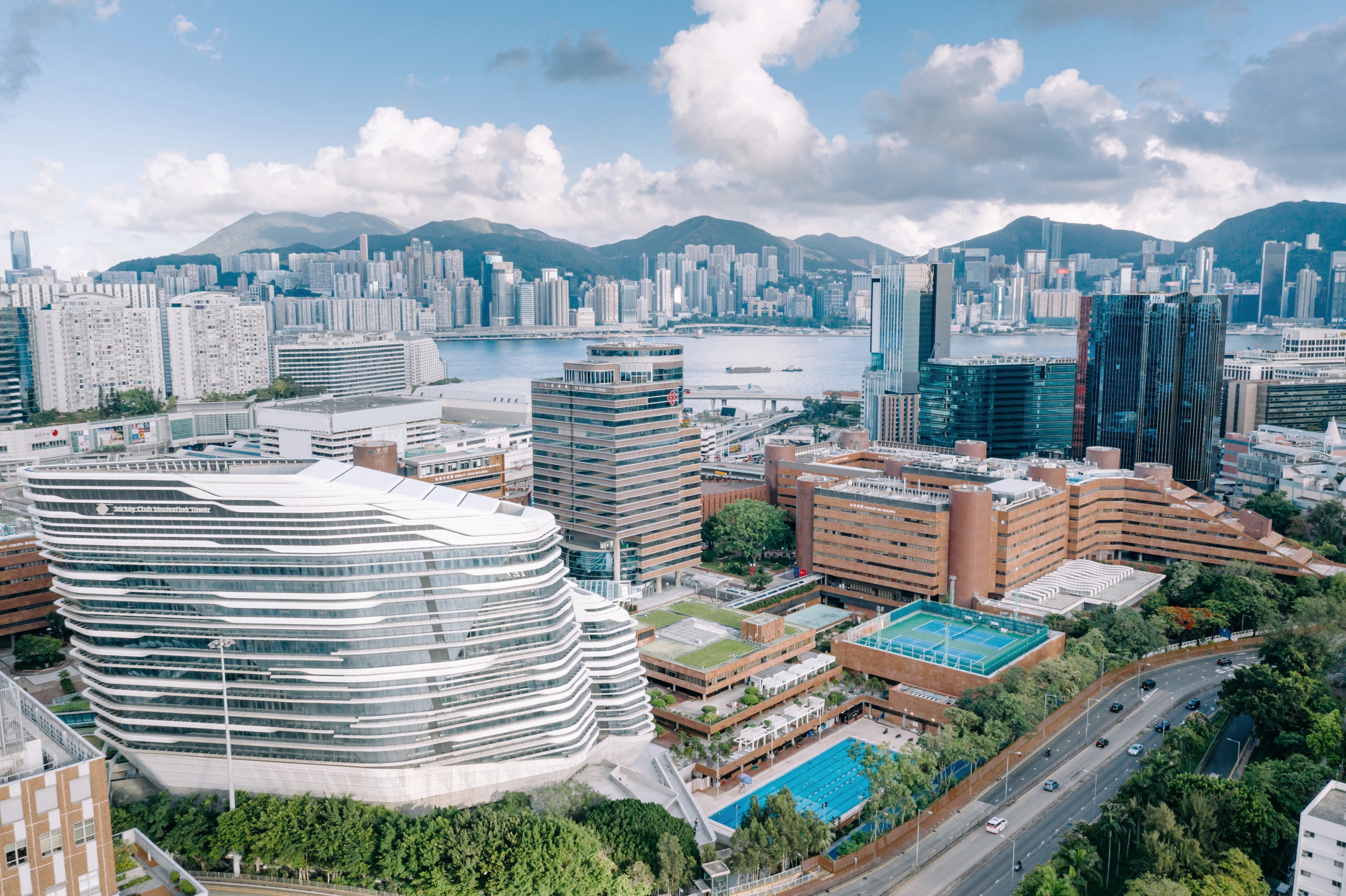 专访香港理工大学校长滕锦光:香港具备成为大湾区科创引擎潜力