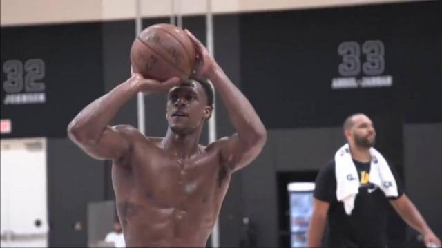 这身材什么水平?美媒晒隆多最新训练视频