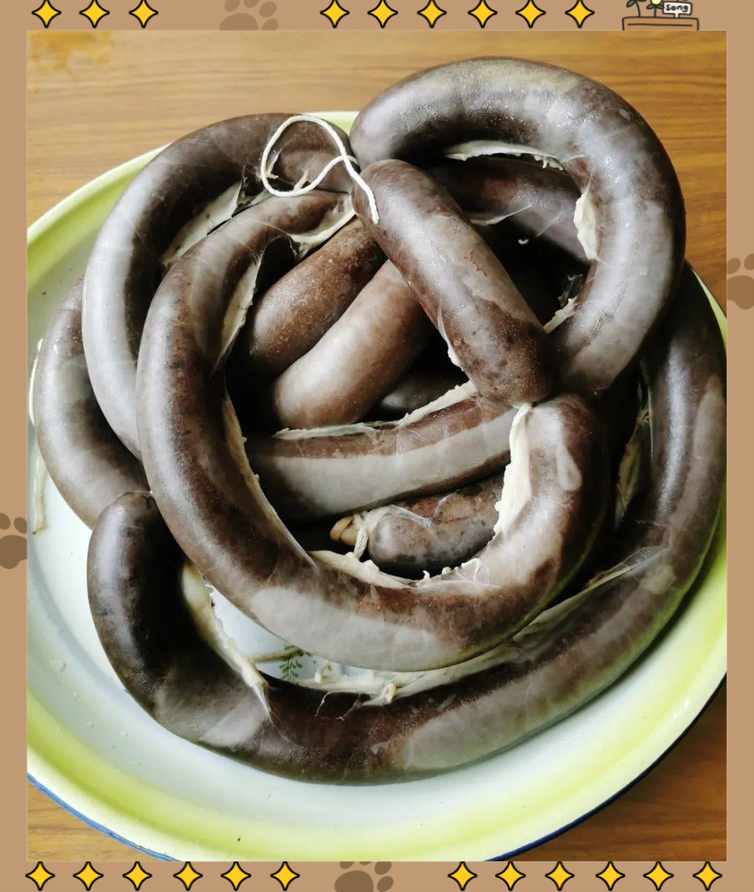 壮家美味:猪血肠的传统做法与健康食用建议