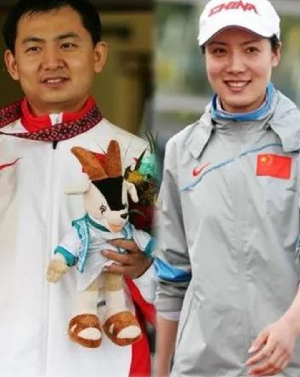 2008年,北京奥运上,26岁的杜丽对22岁的师弟庞伟说:"你向我求婚吧,我