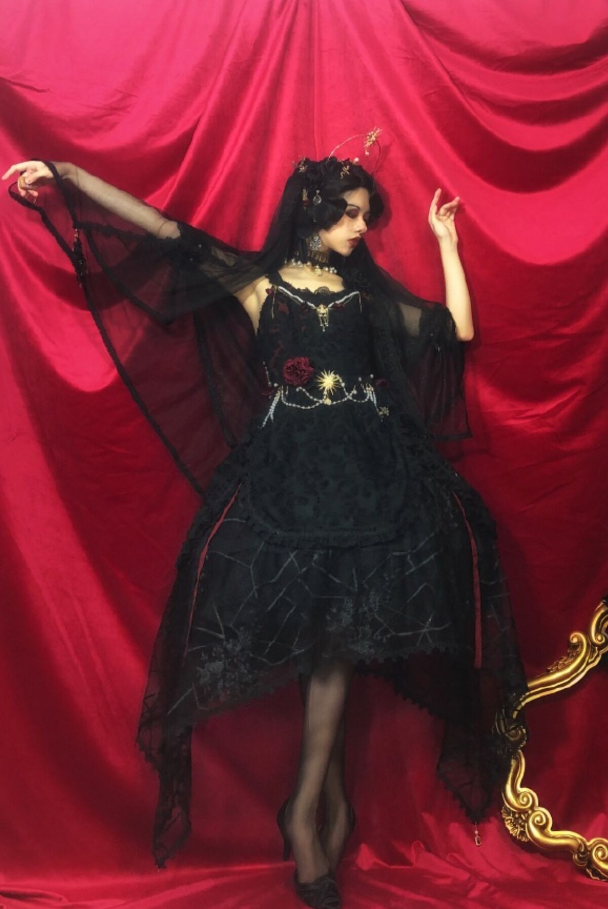 洛丽塔圈子带火了一种裙子叫"苍蝇裙",不仅俏皮洋气,还显端庄