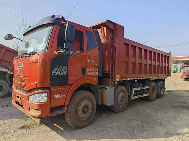 前四后八货车能拉多少吨