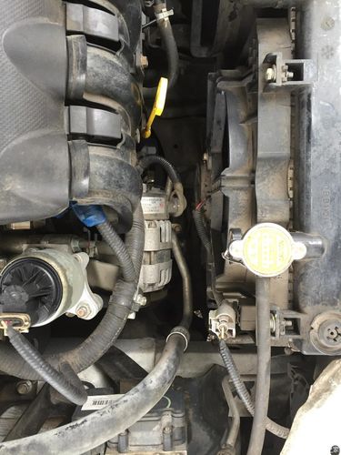 比亚迪f3水箱放水阀在什么地方