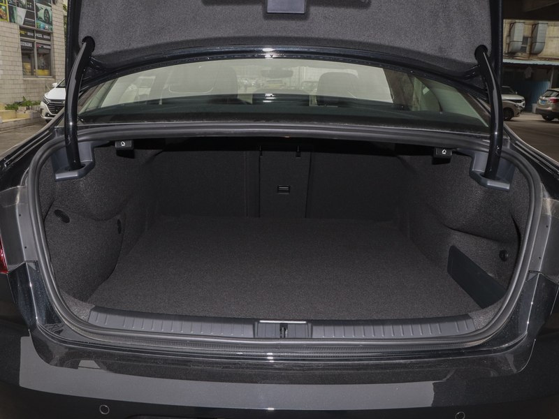 迈腾b7后备箱参数 迈腾后备箱尺寸是多少