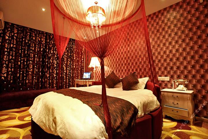 酒店"水床"为何这么流行?过来人体验后说出实话,原因很简单!