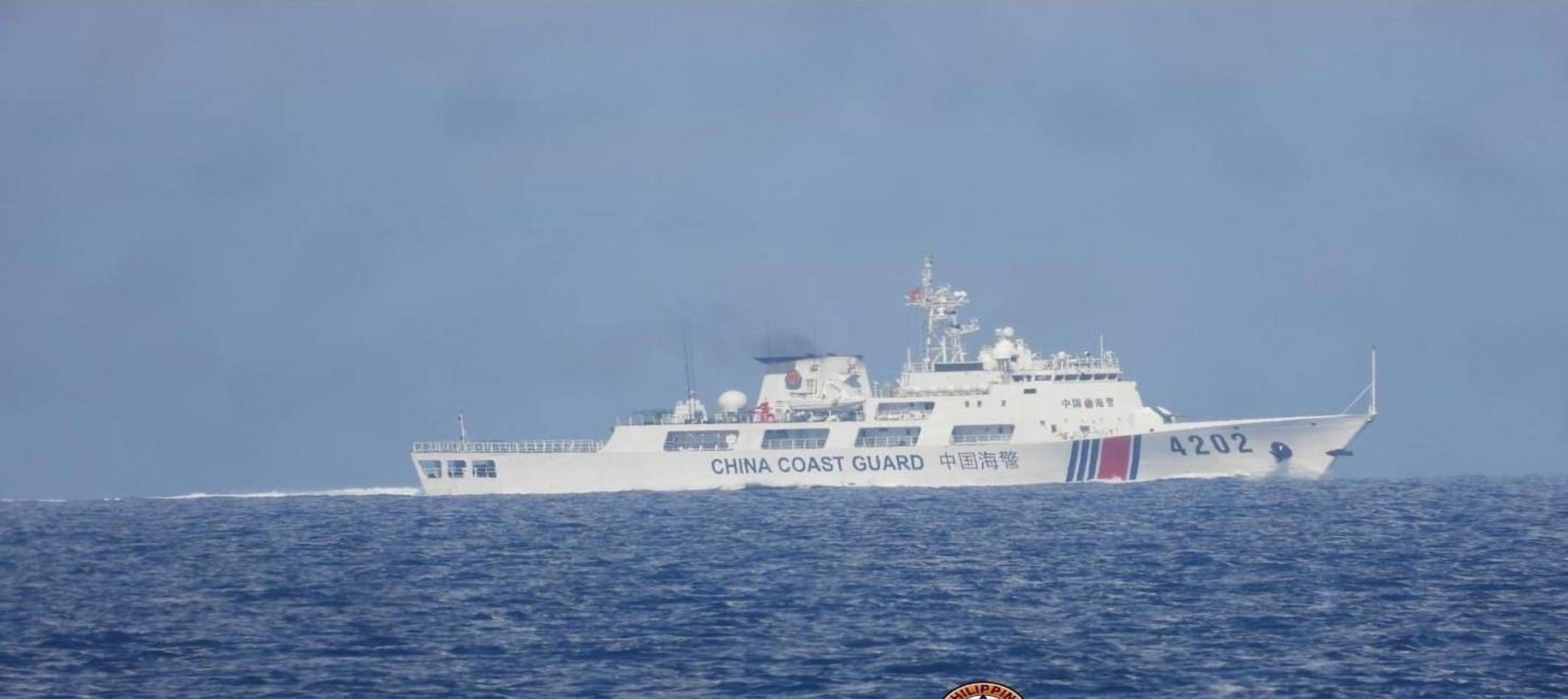 中菲南海对峙.4月18日至24日,菲律宾海岸警卫队船只试图闯入我仁爱礁,