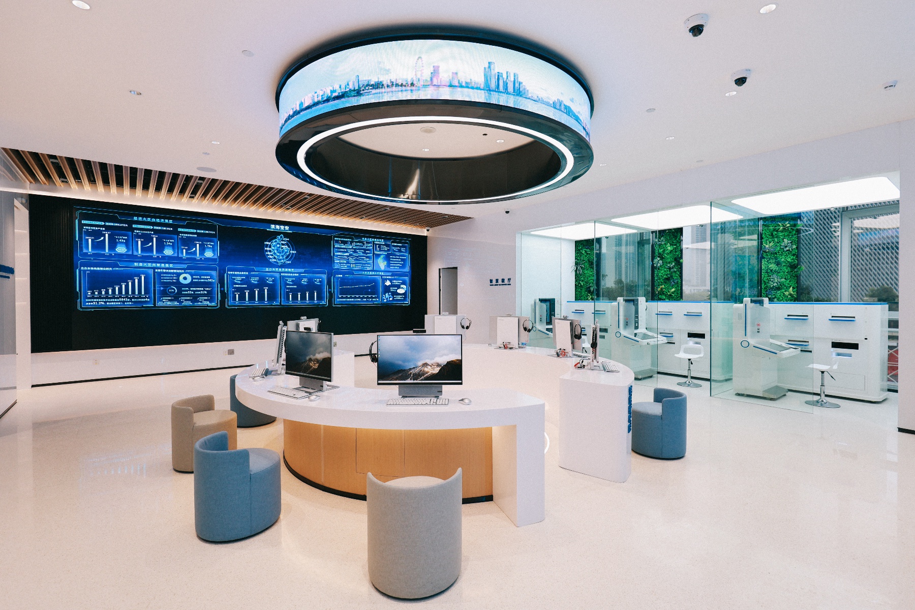 深圳"湾区之窗"智慧办税厅启用