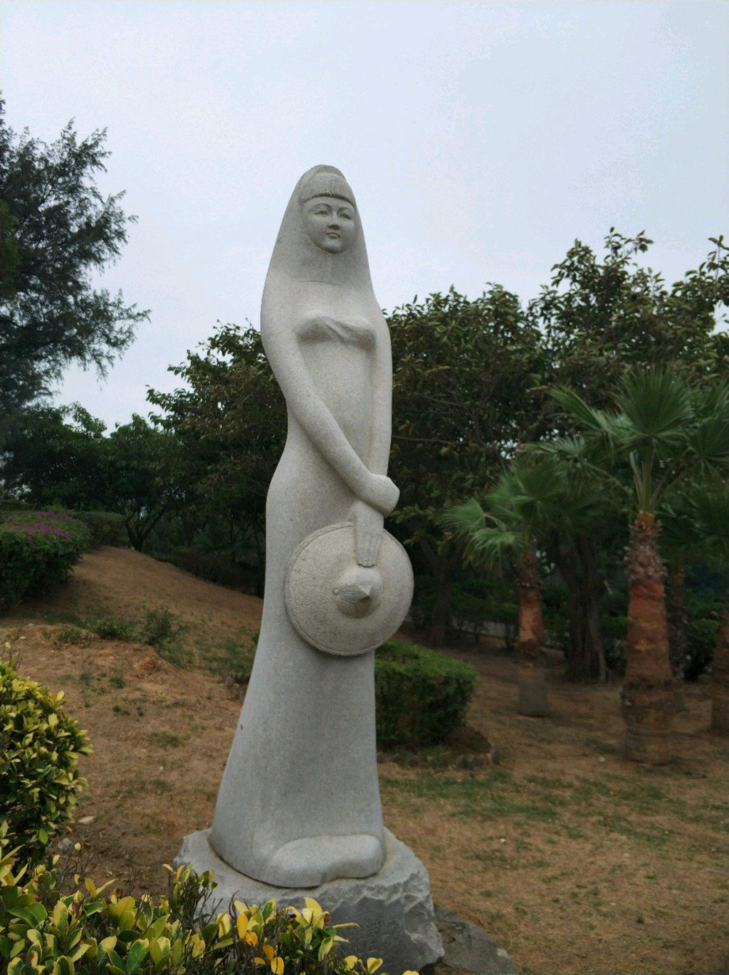 石雕人物雕塑:历史的体现与文化的传承