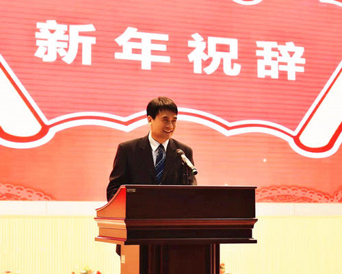 从"超越"迈向"卓越"!深圳市第七高级中学校长李德雄新年致词