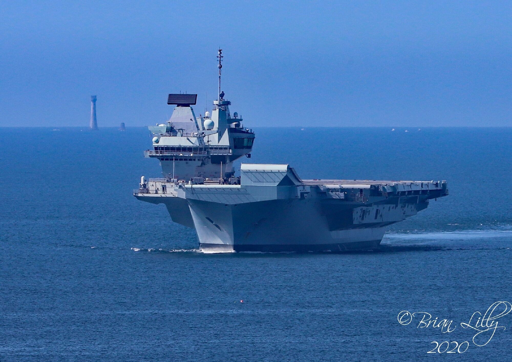 维多利亚女王号航母