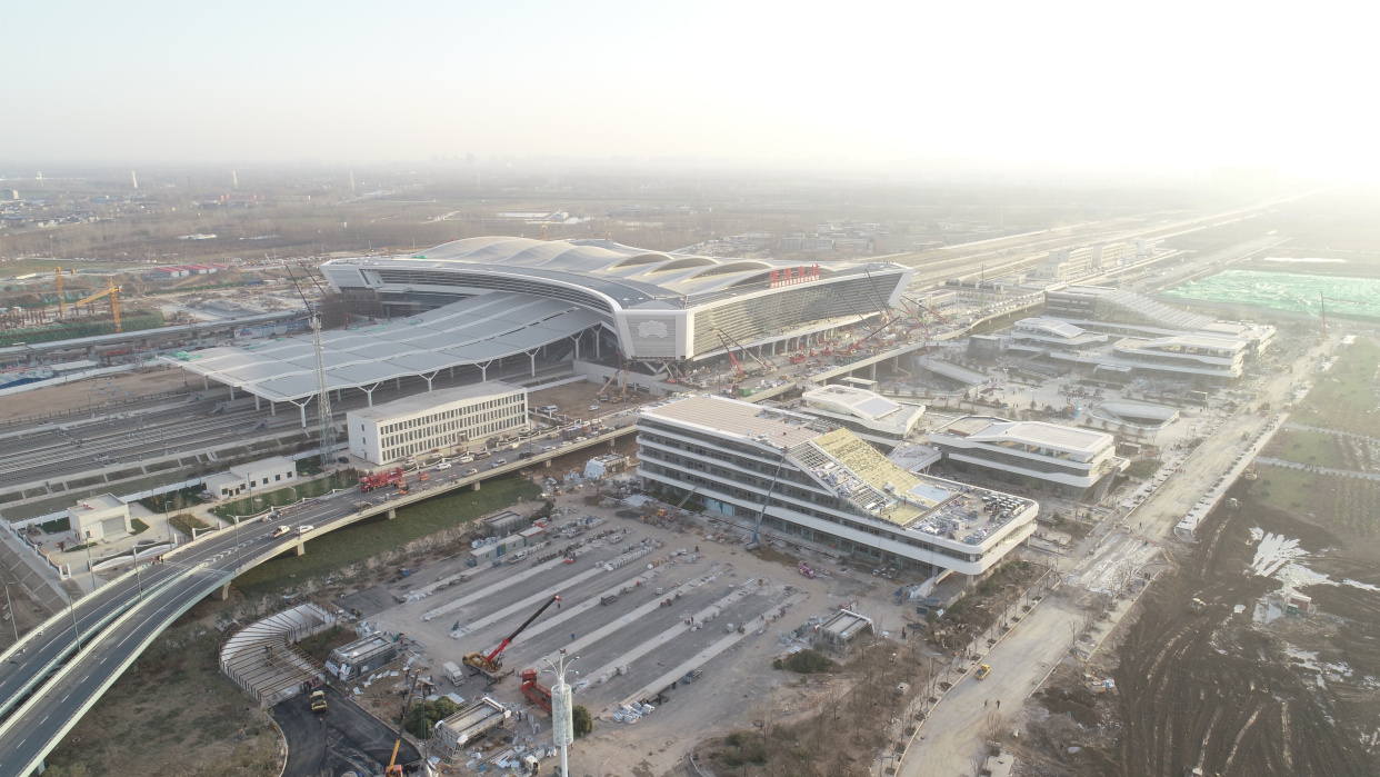 菏泽东站紧锣密鼓备战开通