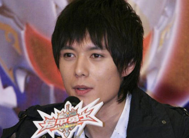 《铠甲勇士》5大主演的现状:黑犀侠成主持人,雪獒侠发展不错