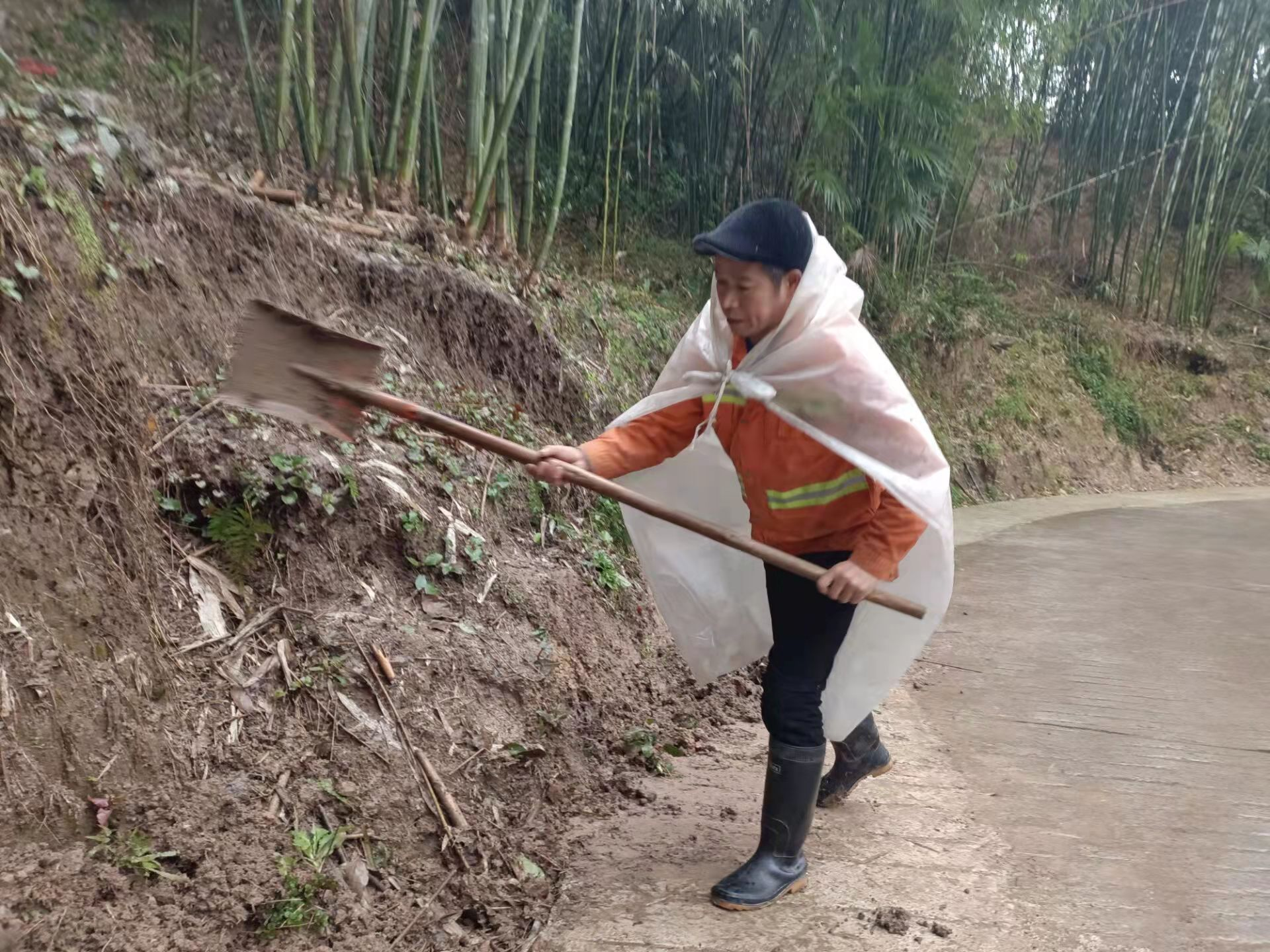 赤水市白云乡:护好"四好农村公路" 助力乡村振兴