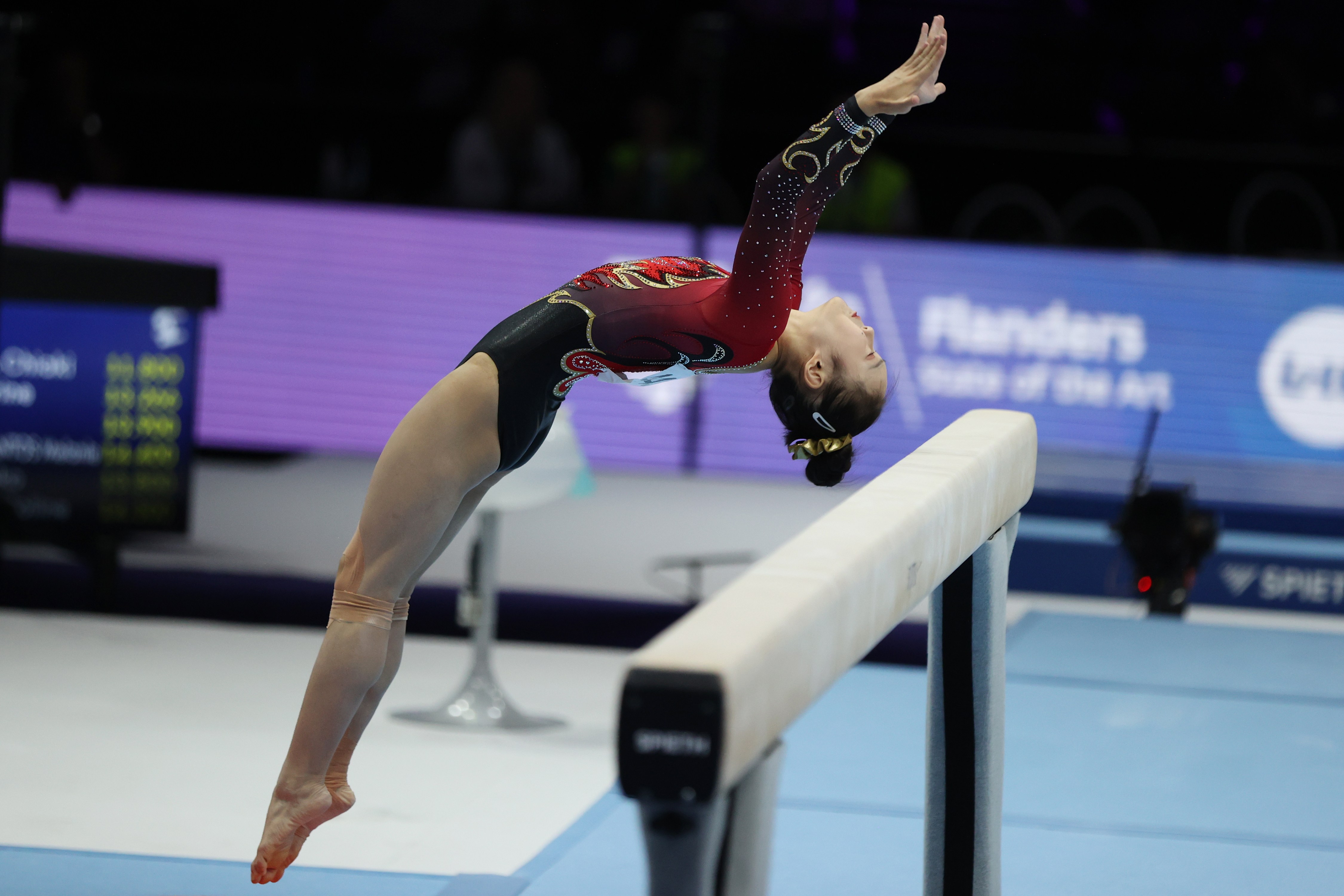 体操——安特卫普世锦赛:中国队获得女子团体第四名(6)