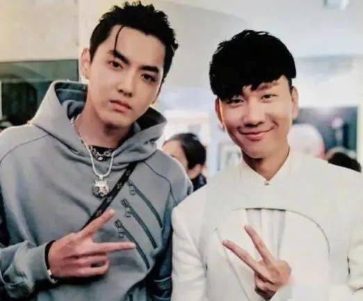 传吴亦凡为求宽大处理招出潘玮柏,林俊杰,周杰发文:寓意明显!