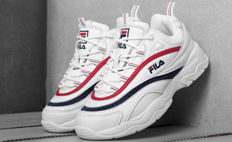 fila是安踏旗下的吗