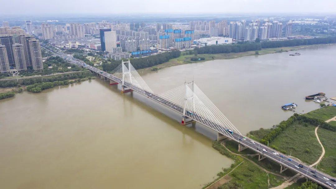 解放路淮河大橋.