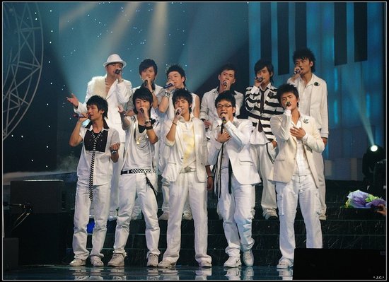 魏晨婚礼大放送,发文特别感谢张杰父母