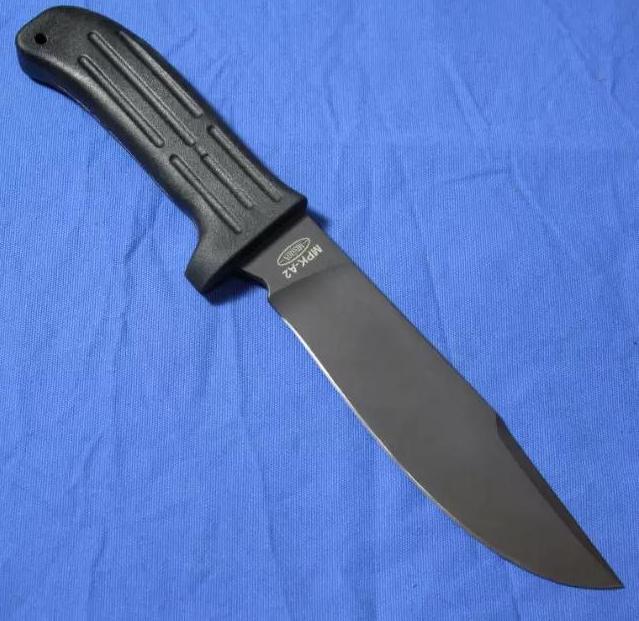 世界现代冷兵器纵览-美国使命mpt-12 a2战术直刀