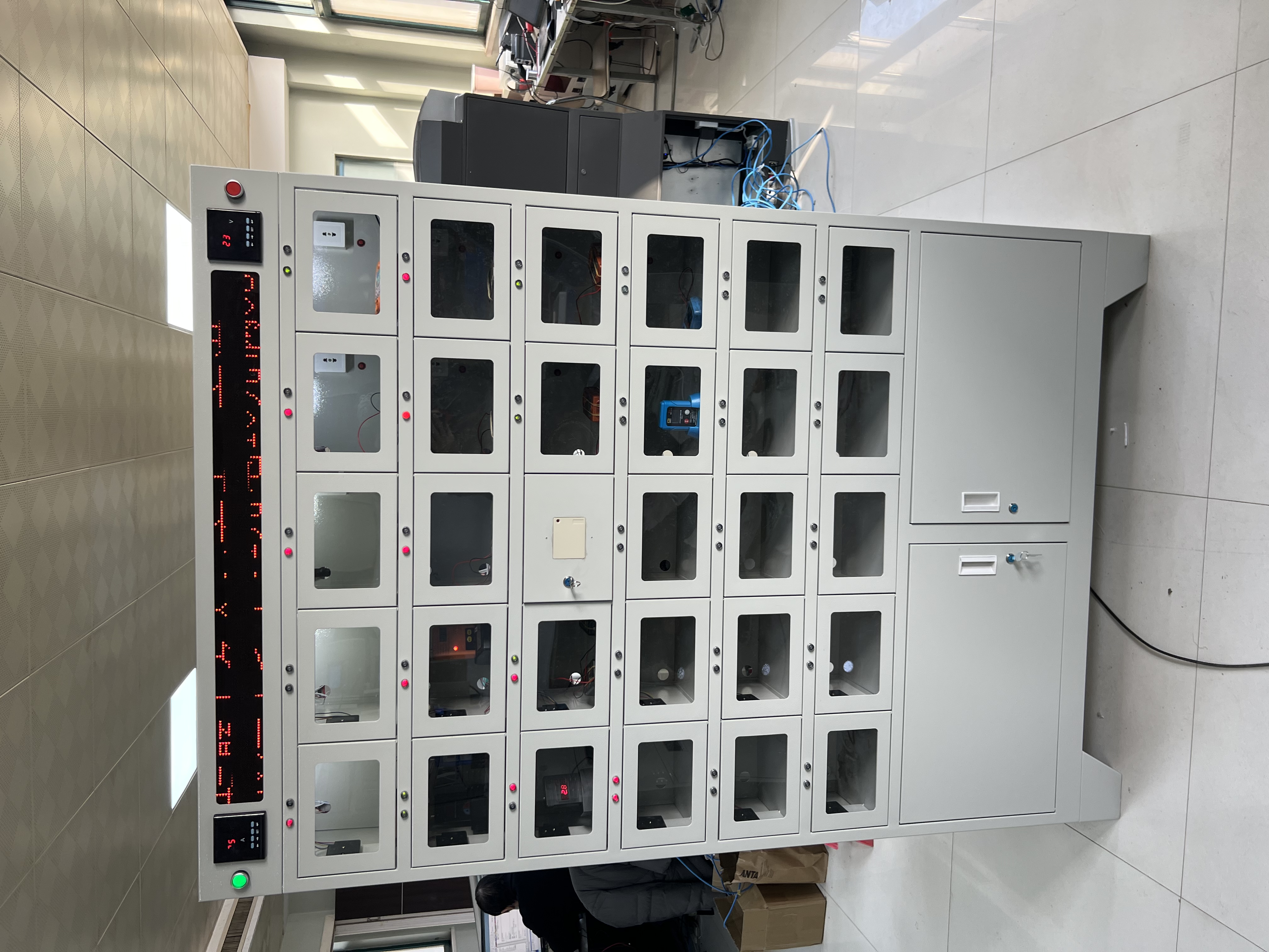 河南矿灯充电柜厂家,河南矿灯充电架厂家