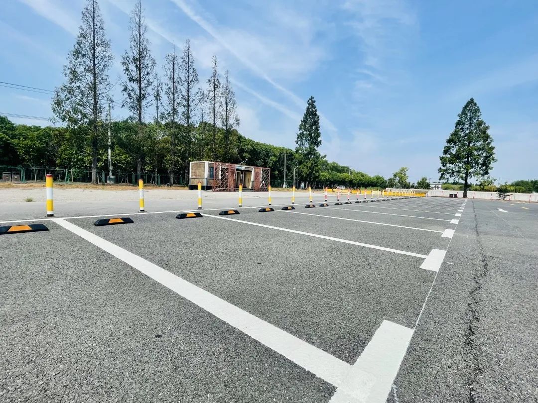 松南郊野公园新划118个停车位,劝阻"乱停车"等不文明旅游行为