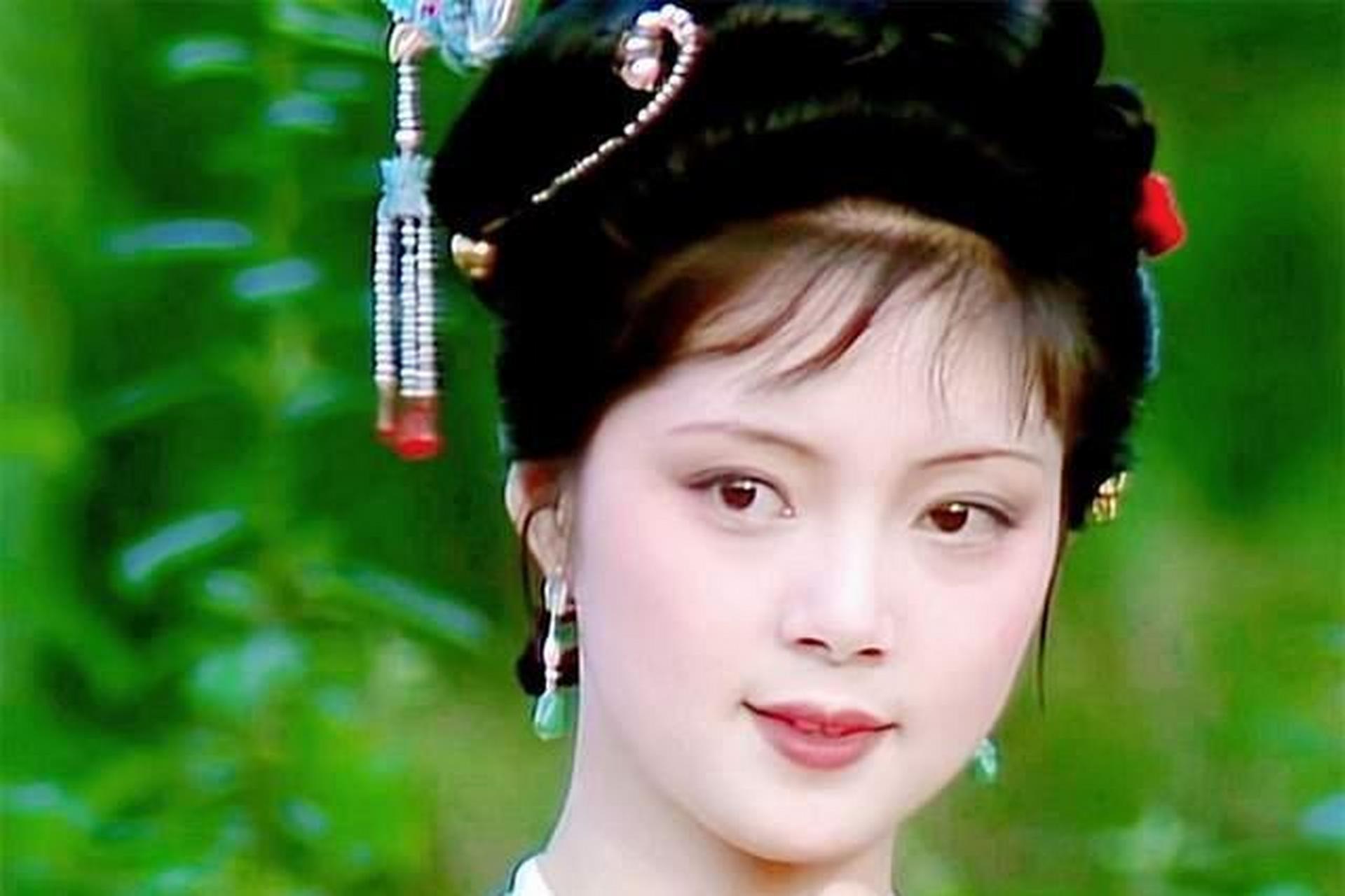 4月21号,在87版《红楼梦》中出演宝钗一角的演员张莉,发文怒斥,称