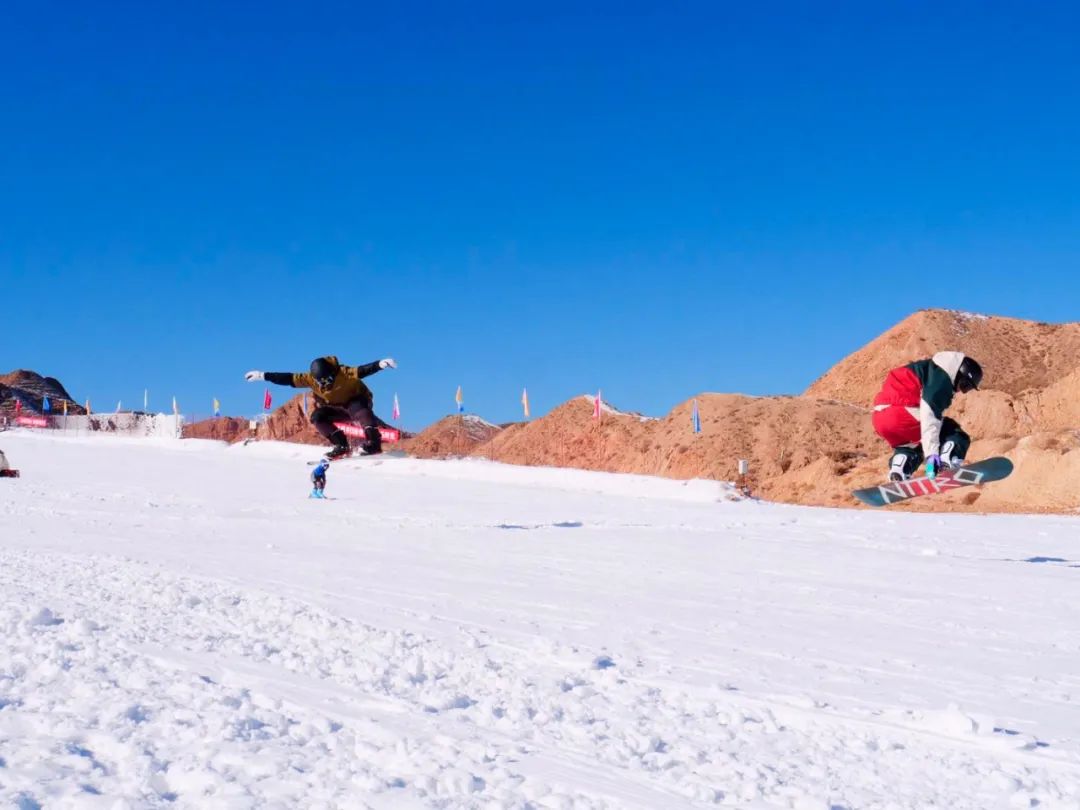 一起去滑雪——張掖市大眾冰雪節暨山丹縣冬春季文體旅活動盛大開幕