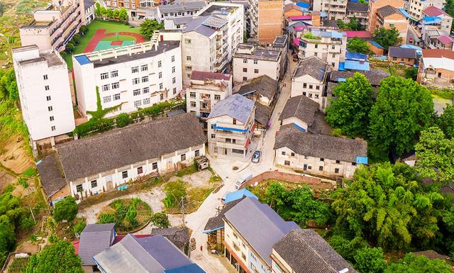 忠县官坝老街:岁月抹不去曾经的繁荣