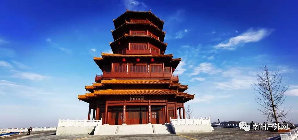 周六一天丹江包船,横穿丹江摘桔子,游淅川新5a景区汤山公园,丹江旁边