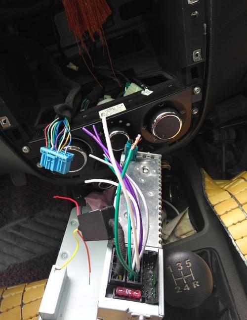 汽车cd机怎么接线