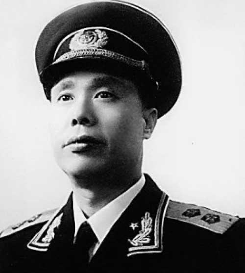 饶守坤:40岁当上将军,提出藏,走,打三字诀,令敌闻风丧胆