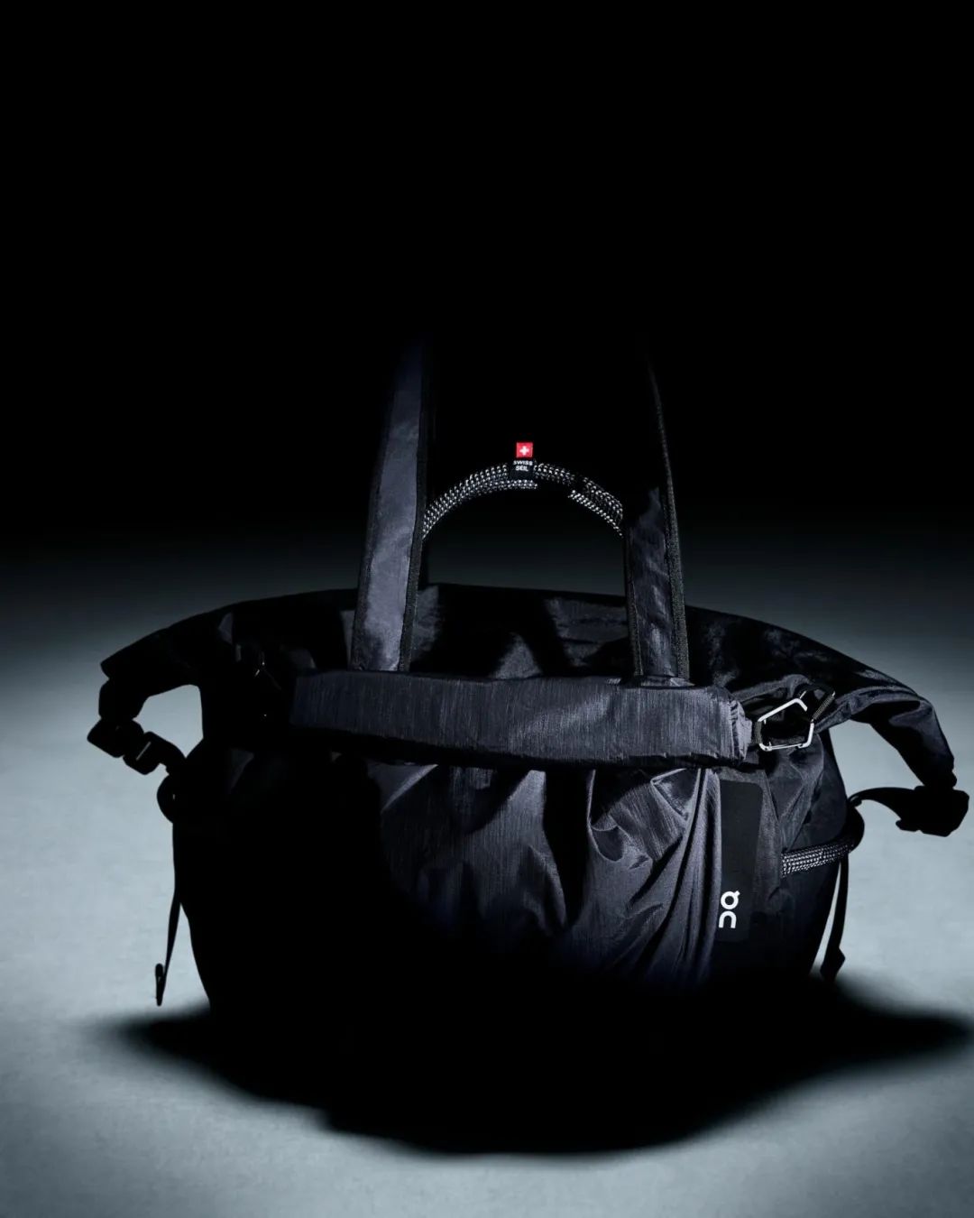 topbrand|李宁创始人考虑增持股份;快乐蜂收购韩国compose