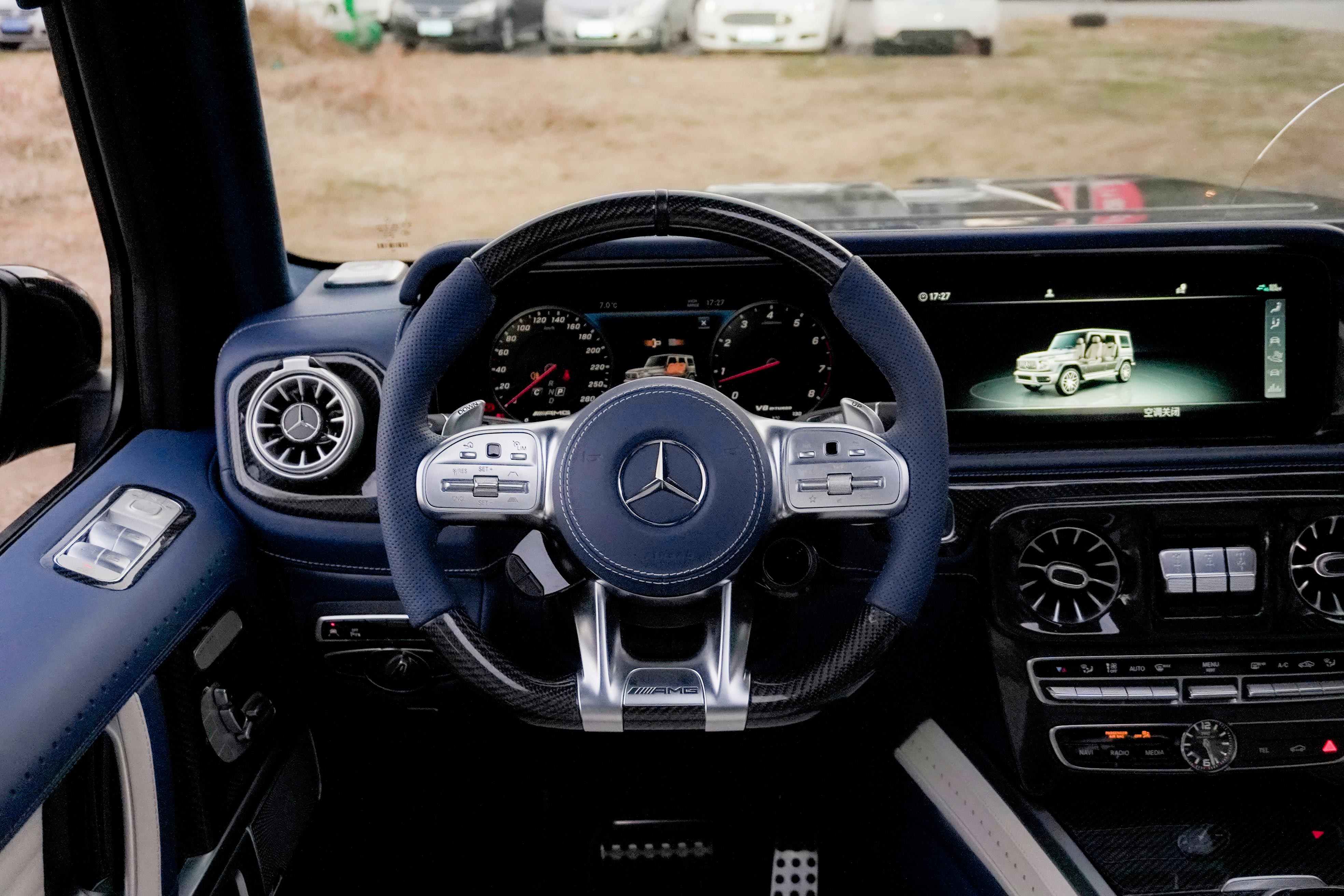 「内饰升级的天花板」升级巴博斯g800外观定制高奢蓝白内饰