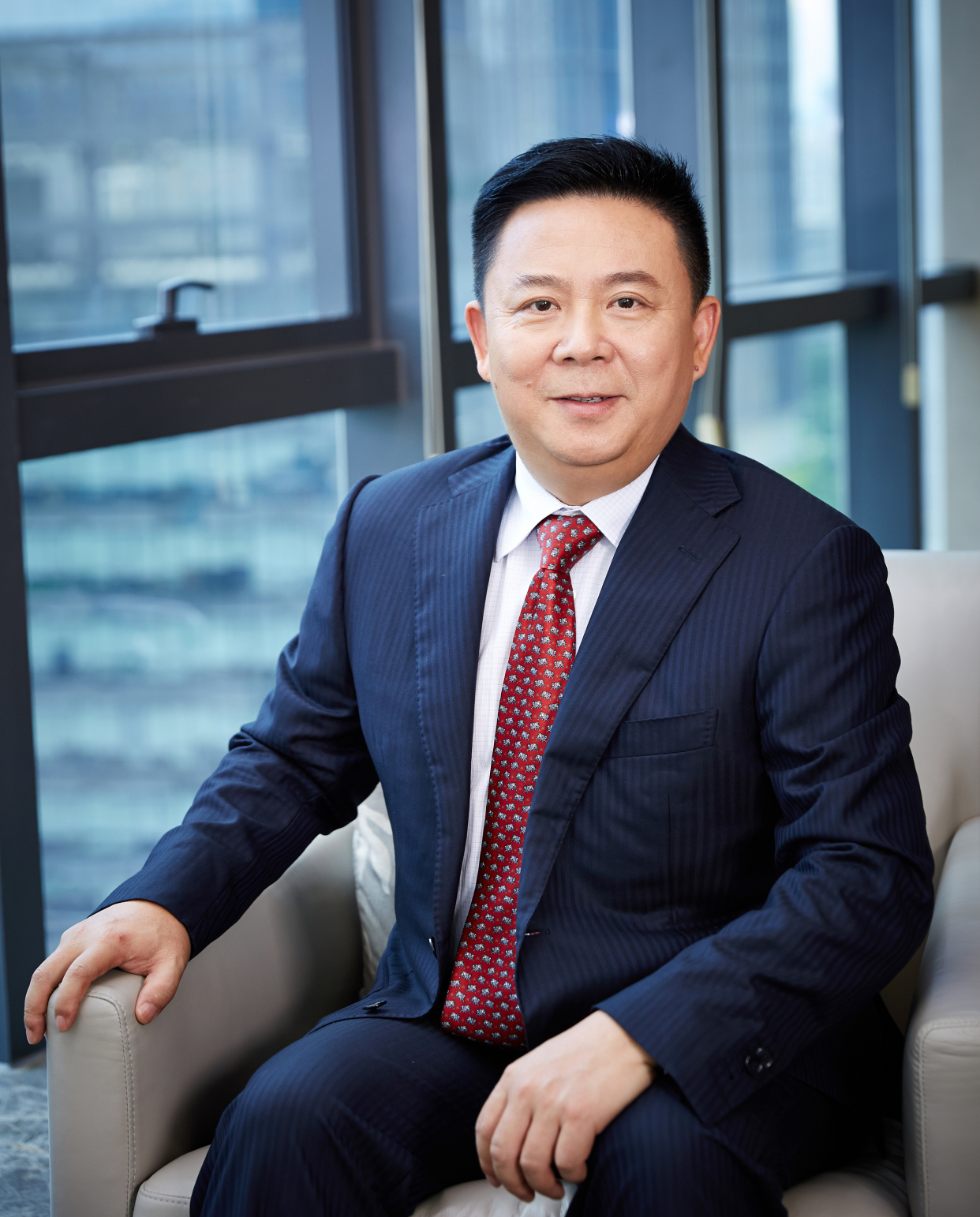 专访邓学勤:隐秀,积极应对百年大变局的中国智慧与当代企业家精神