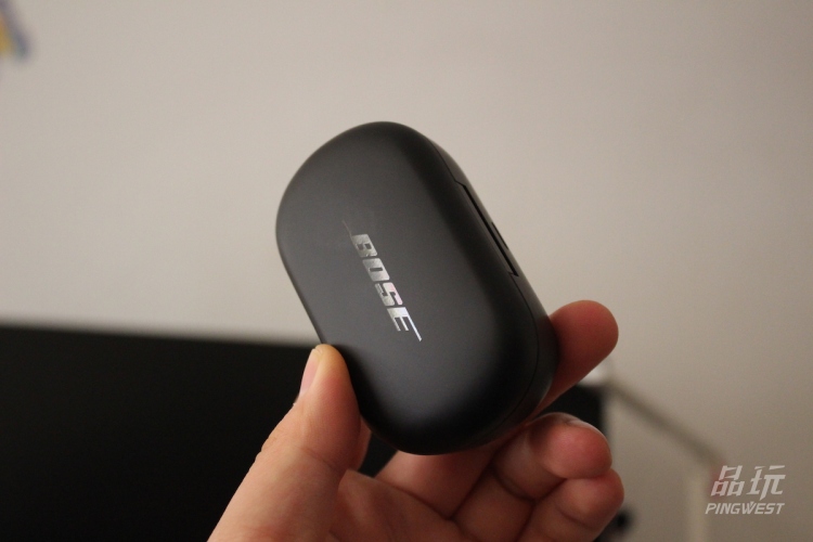 不光有进阶版的鲨鱼鳍,bose qc earbuds还是强大的降噪耳塞