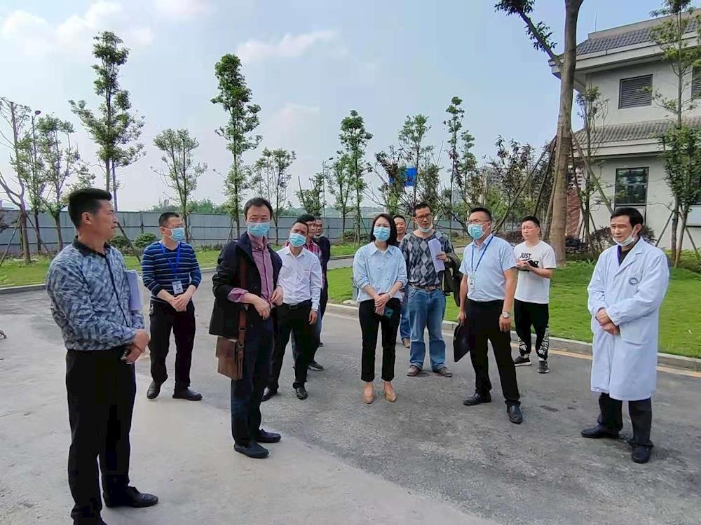 纳溪区人民政府副区长赵安清带队开展"我为群众办实事"实践活动暨节前