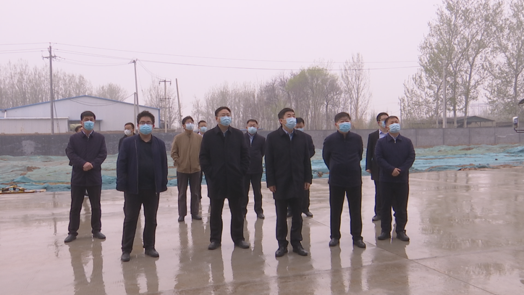 柳庆发督导我县疫情防控和重点项目建设
