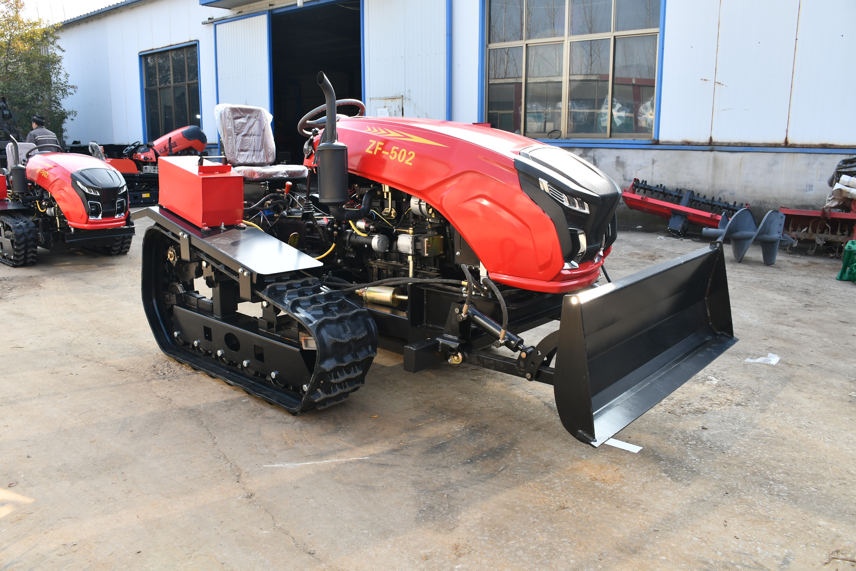 山地开荒机器:履带旋耕机