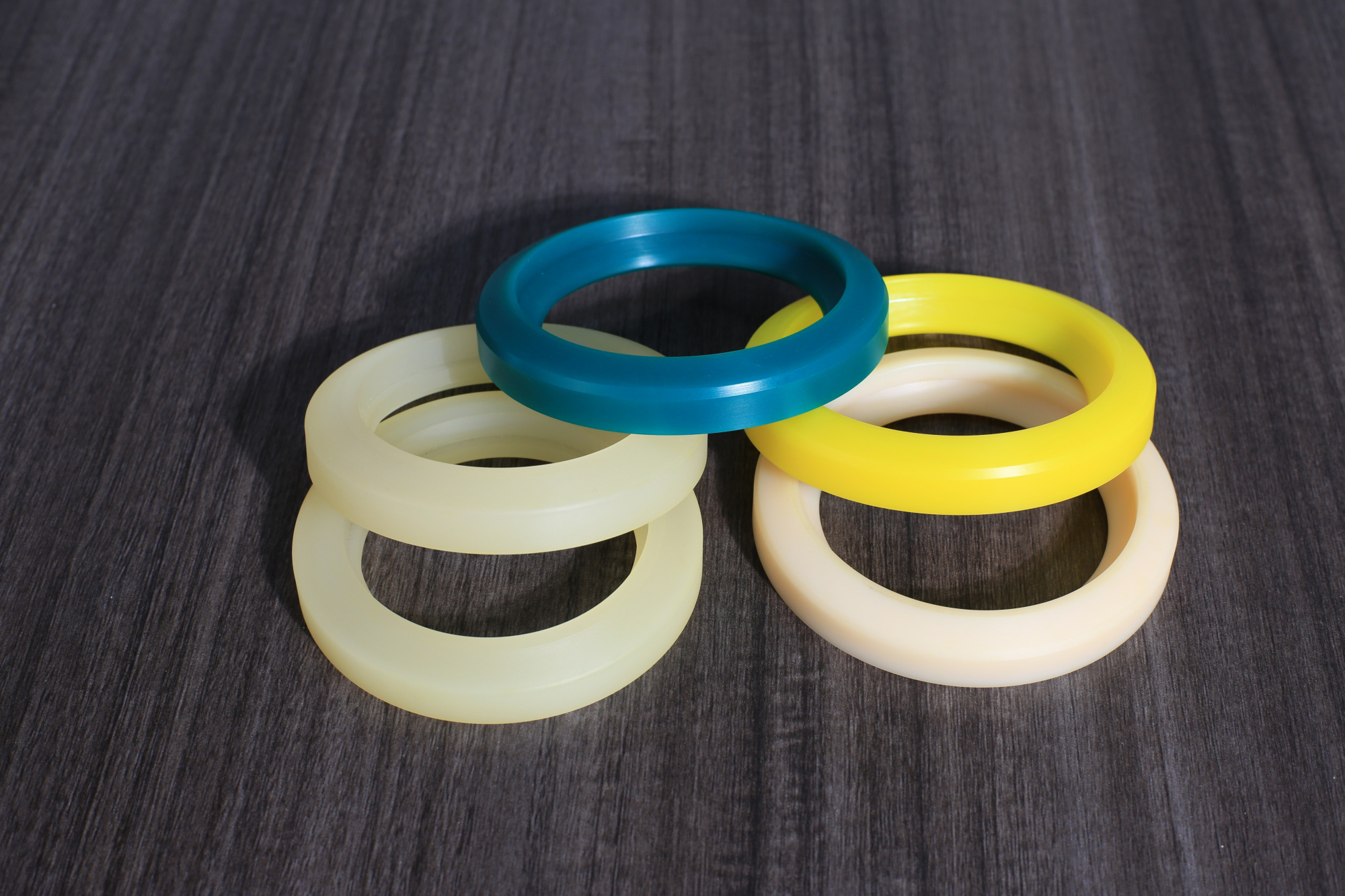 凡尔胶皮在生产的时候要注意什么问题?