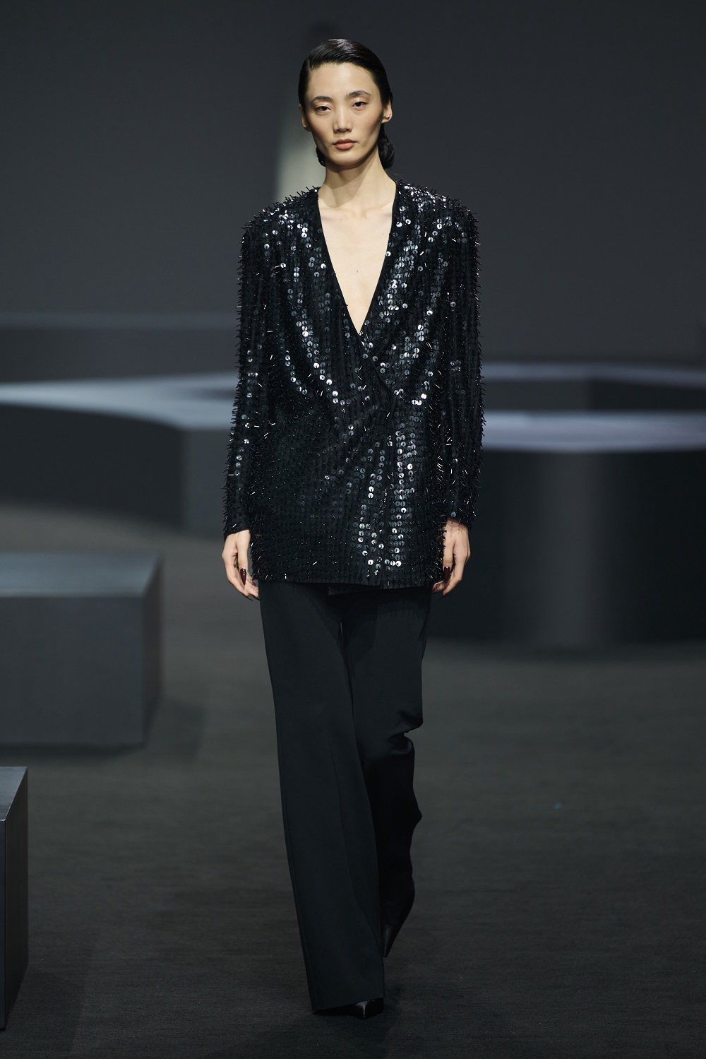 haizhen wang 2024上海时装周《see you again》