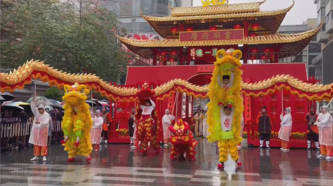 现场视频|广府庙会民俗文化巡游在北京路开展