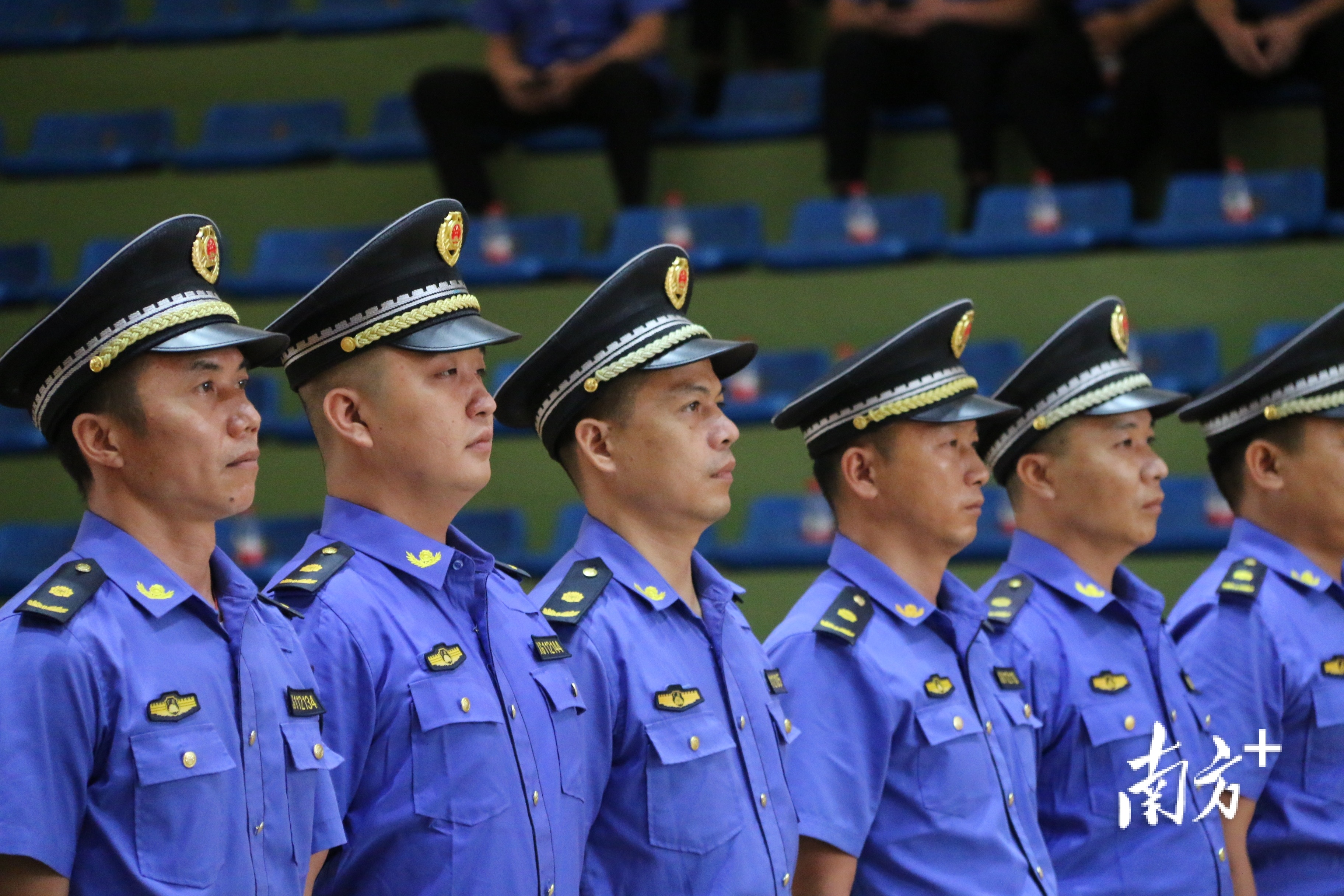 东莞"城管执法大比武"初赛举行,比学赶超练技能