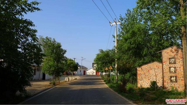 金安区三十铺镇:城乡面貌焕新颜