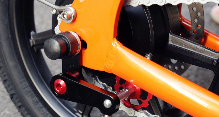 电动车前减震软硬调法