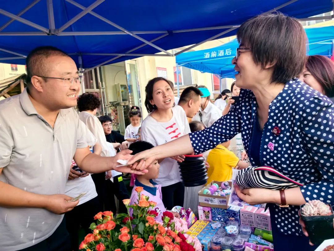 缤纷六一 与爱同行|延安洛杉矶保育院"庆六一"暨"爱心妈妈"义卖活动