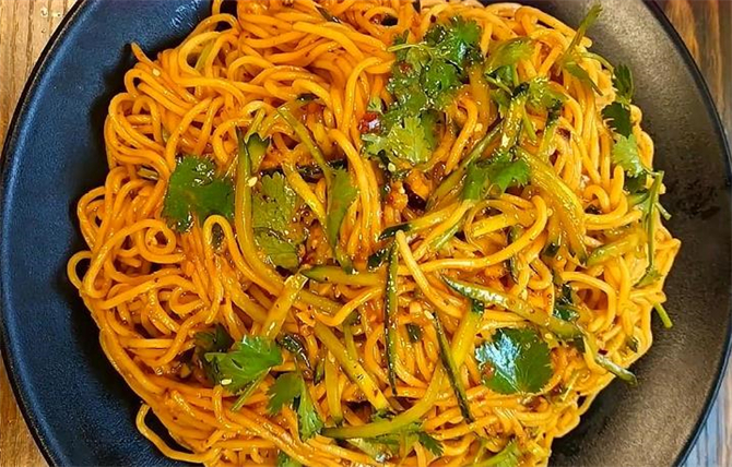 5块不到做一份芝麻酱拌面,不仅非常好吃,做法还很简单