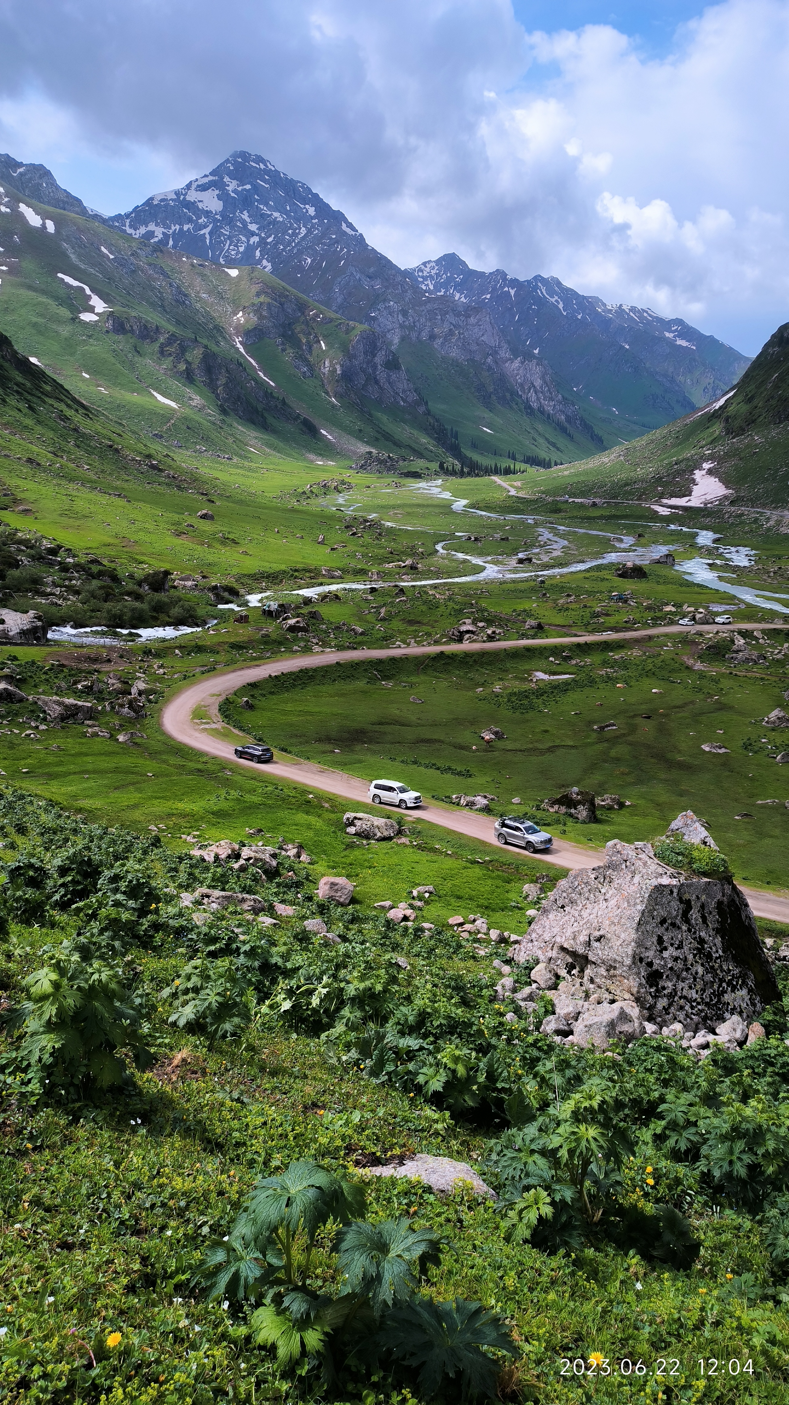 夏季新疆旅行到处排队?来孟克特古道徒步吧,撒开了玩