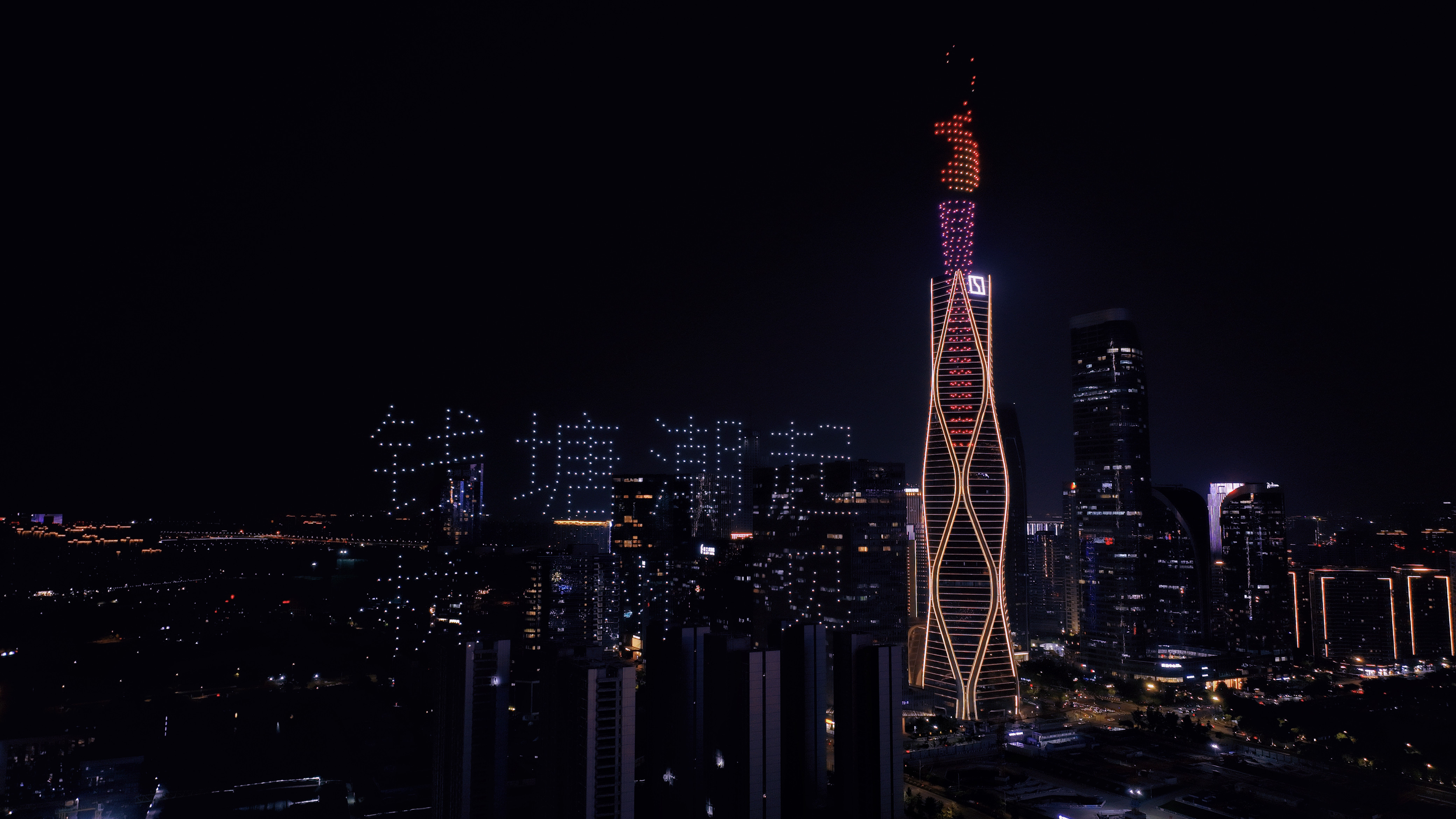 航拍:千架无人机点亮亚运最高光