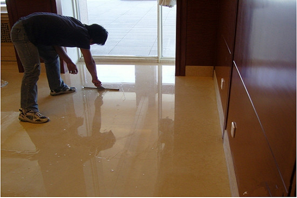 瓷砖除蜡的最佳方法